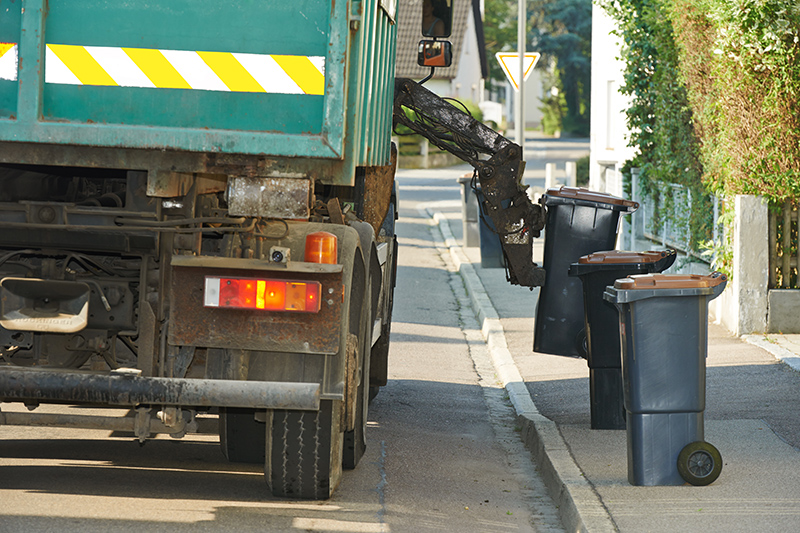 refuse-collection-in-uk-united-kingdom-rubbish-removal-in-uk-call